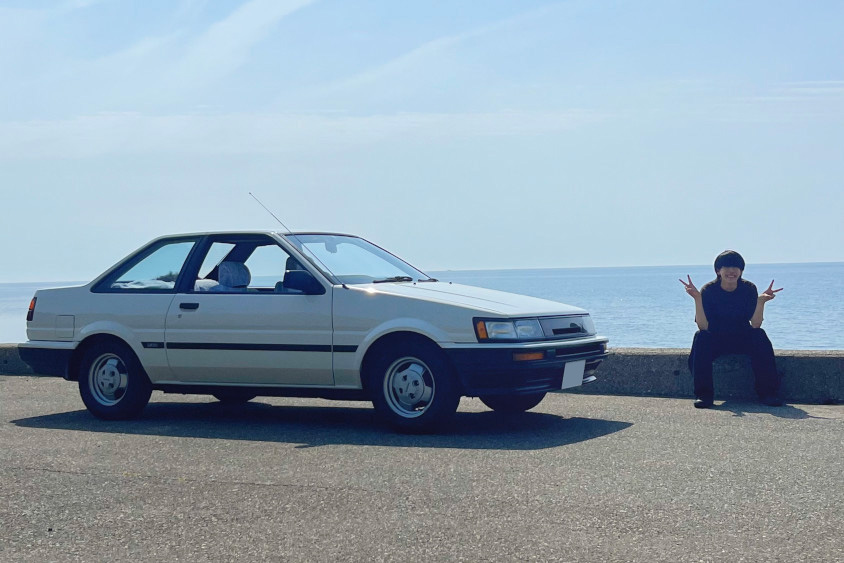 クルマのコスプレを楽しむ！カローラレビンが連れて行ってくれる昭和な