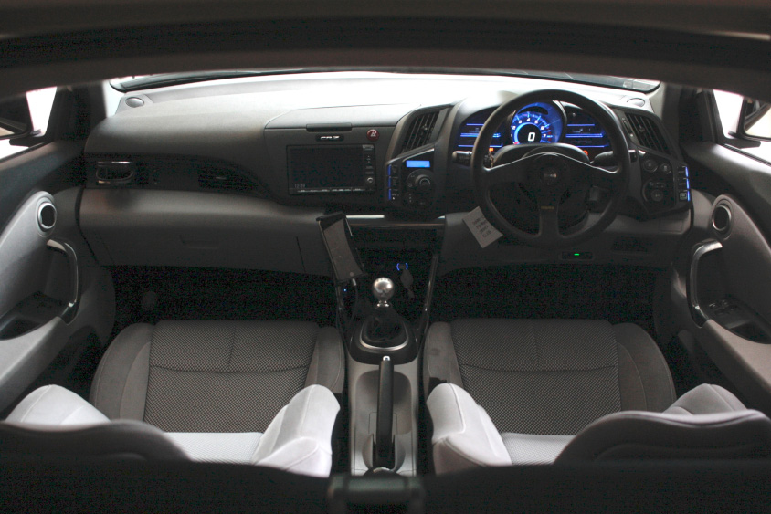 ホンダ・CR-Zの運転席