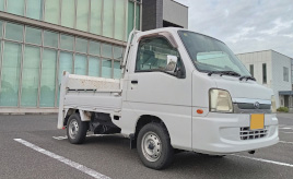 天国に旅立った父が遺した愛車といつまでも…。2007年式 スバル サンバートラック＆TC