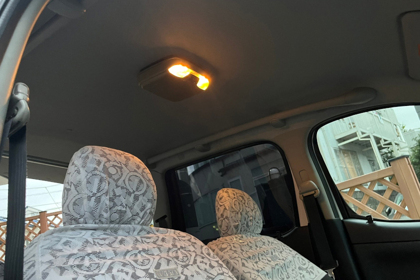 トヨタ・ファンカーゴの純正オプションのエアピュリファイヤー