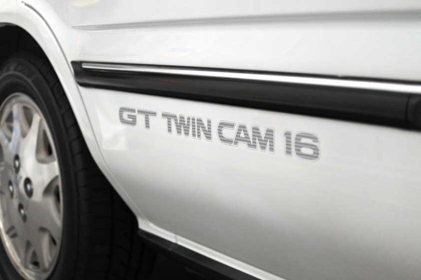 トヨタ・カローラGTのサイドデカール