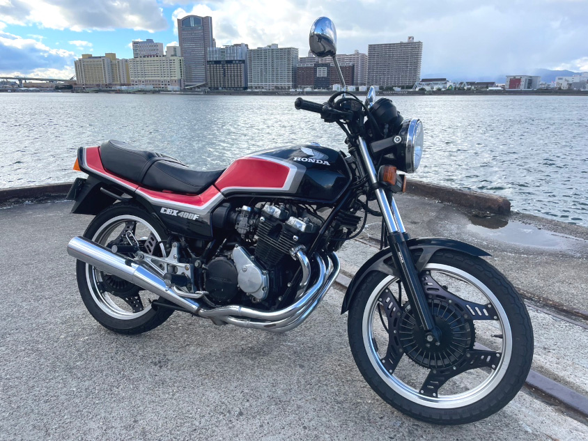 CBX400Fと海