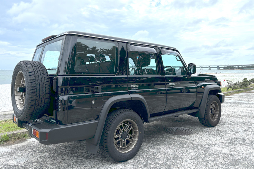 トヨタ・ランドクルーザー“70”のリア