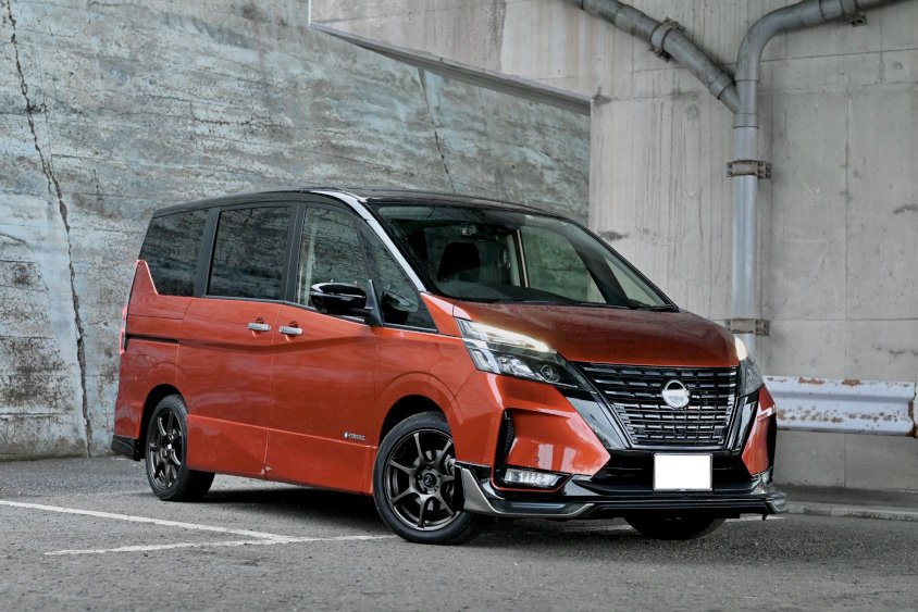 カスタムした日産・セレナ