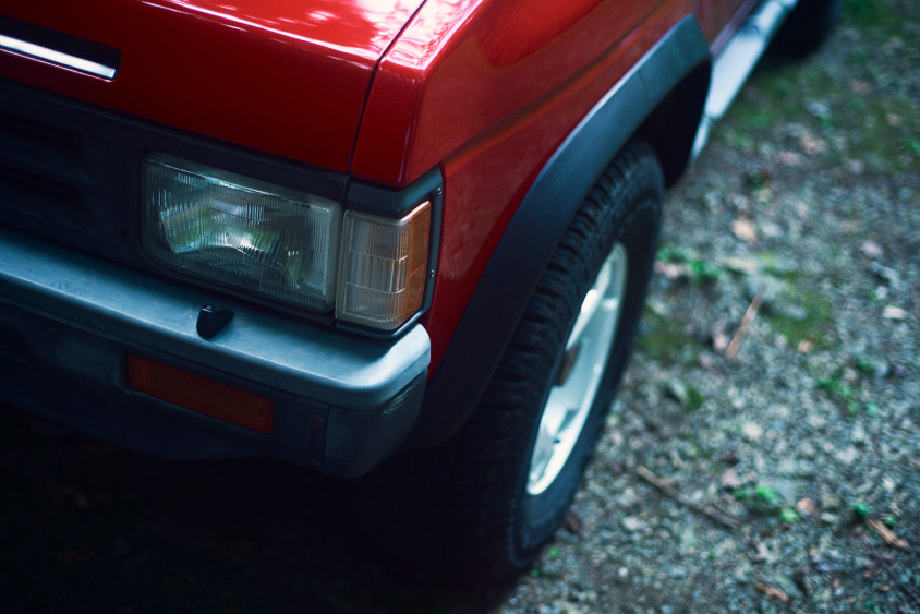 日産・テラノのヘッドライト