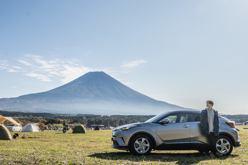 トヨタ C-HRと富士山