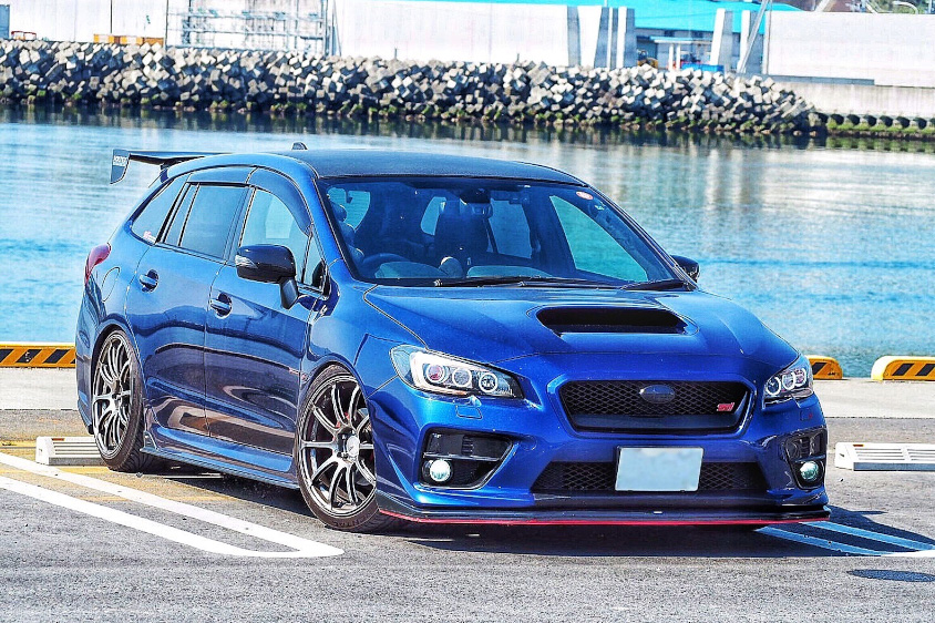 スバル・レヴォーグ