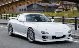 父子の会話はマツダ RX-7の車内で。一目惚れの愛車と極上時間