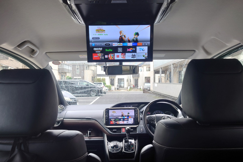 トヨタ エスクァイアに取り付けたモニター