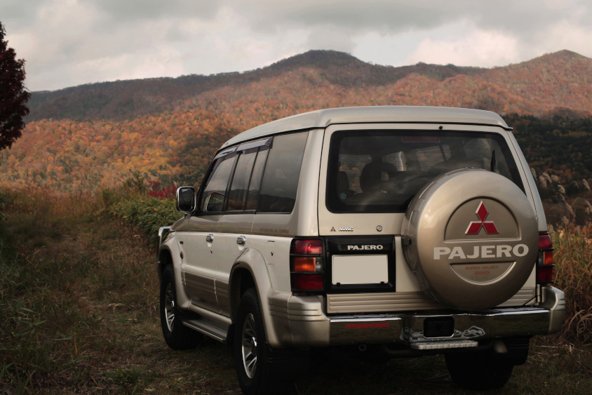 三菱・パジェロ エクシードのリヤ