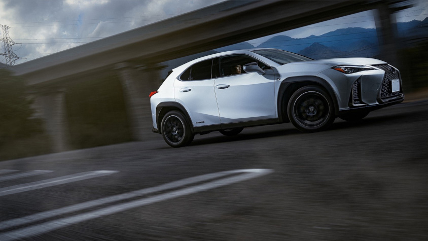 レクサス・UX300h