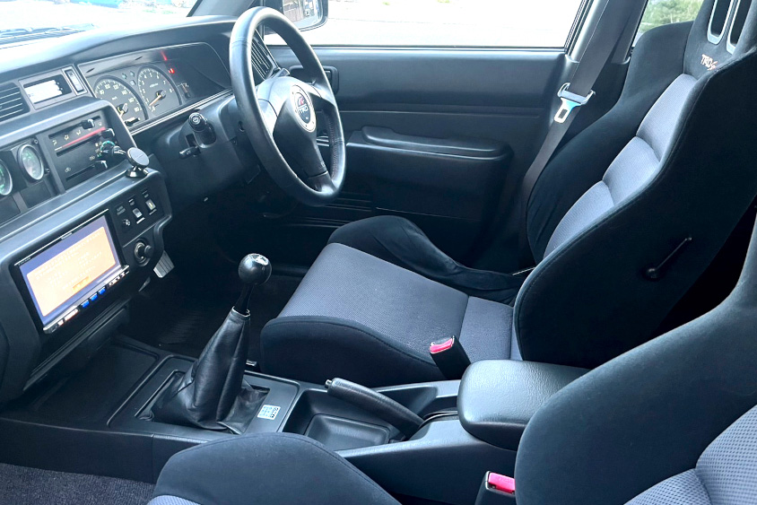 トヨタ・コンフォートGT-Zの前席
