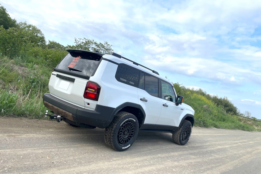 トヨタ・ランドクルーザー250とオフロード