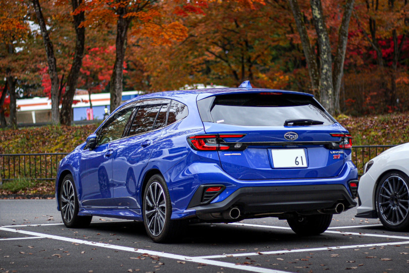 スバル・レヴォーグSTI Sport EXのリヤ