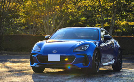 「スポーツカーは一生乗らない」と思っていたオーナーを突き動かしたスバル・BRZ