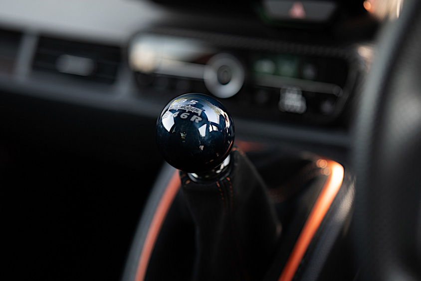 ホンダ・N-ONEのシフトノブ