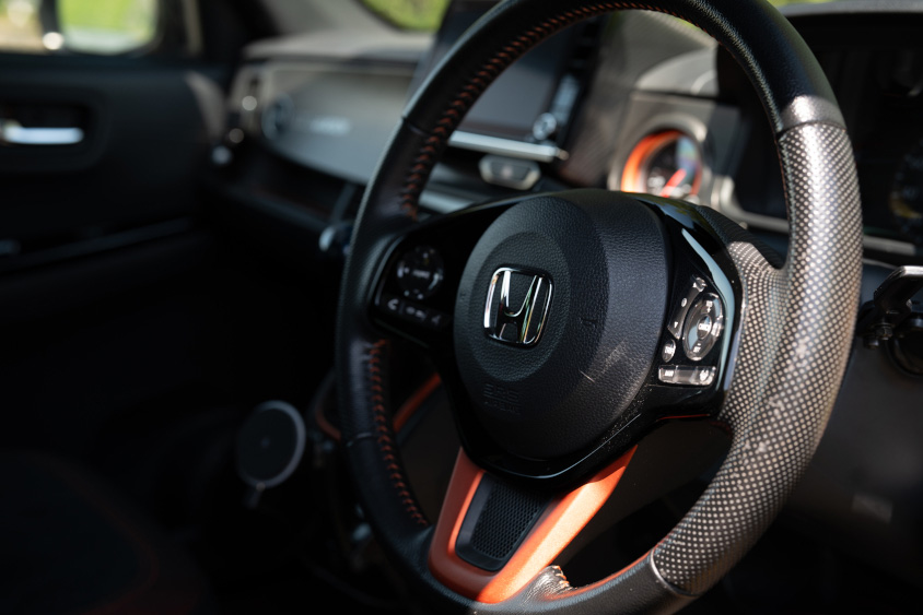ホンダ・N-ONEのステアリング