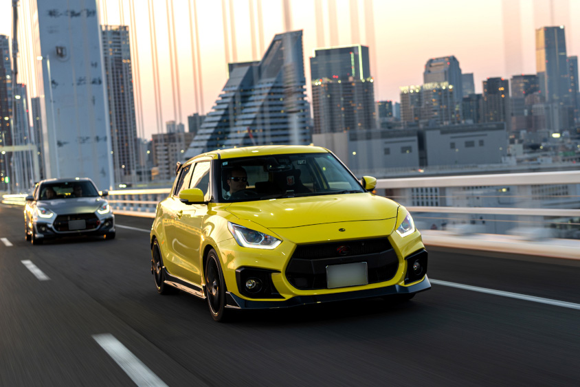 スズキ・スイフトスポーツのローリングショット
