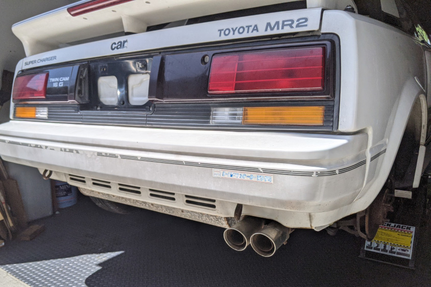 レストア前のトヨタ・MR2