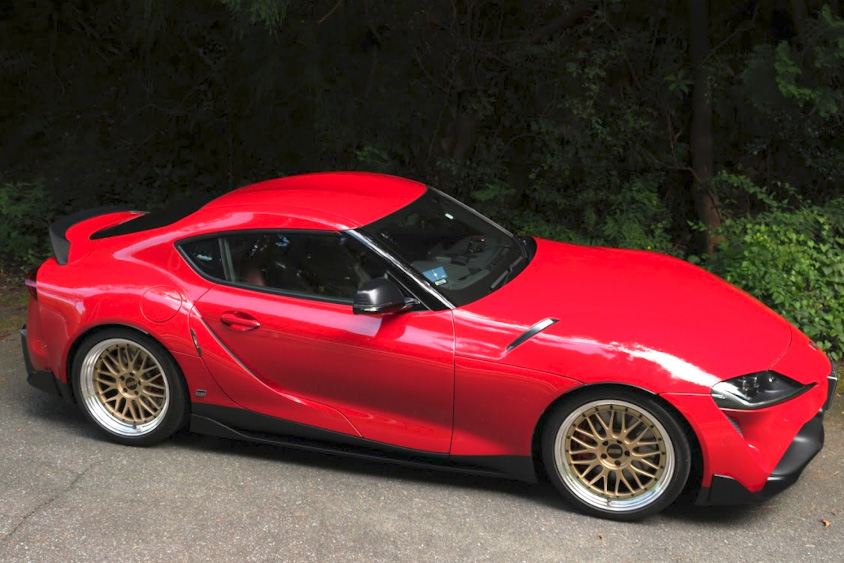 トヨタ・GRスープラの右サイド