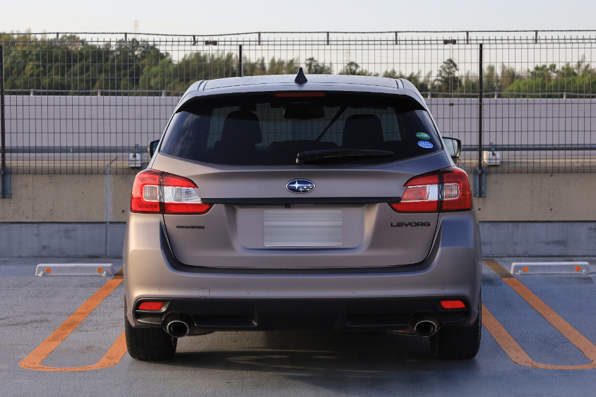 スバル・レヴォーグ V-SPORTのリヤ