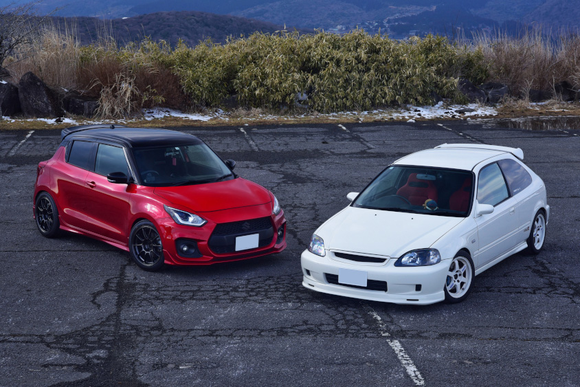 スズキ・スイフトスポーツとホンダ・シビックタイプR