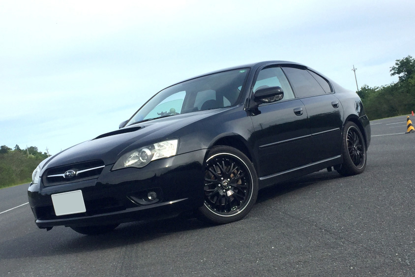 スバル・レガシィB4