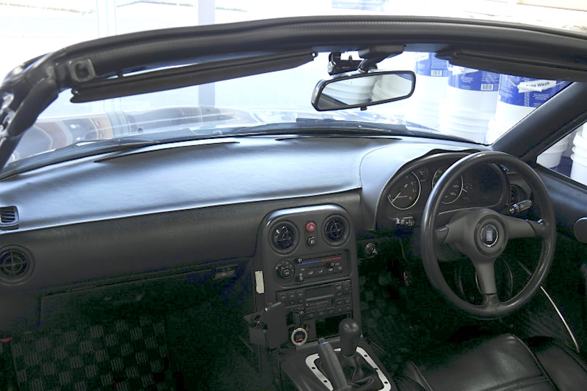 マツダ・ユーノスロードスターのインパネ