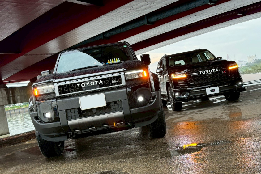 2台のトヨタ ランドクルーザー250