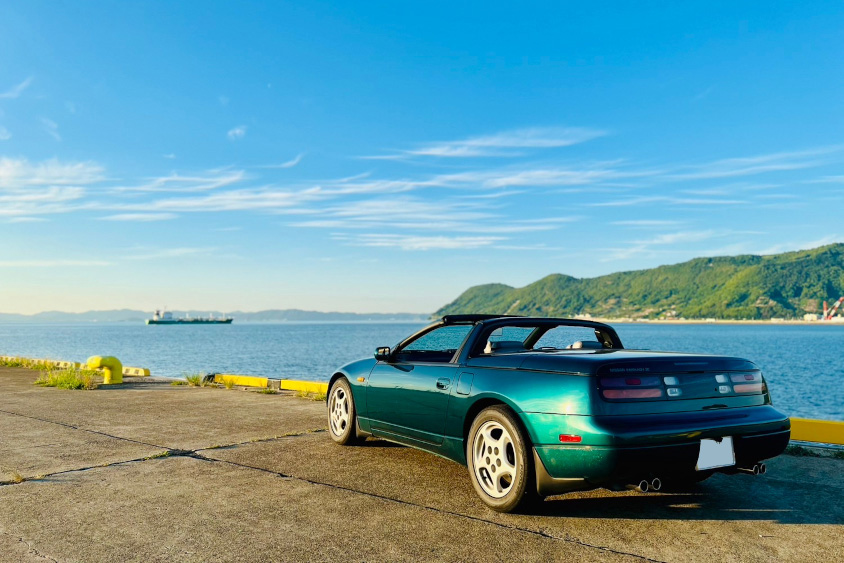 日産・フェアレディZコンバーチブル（Z32）と海