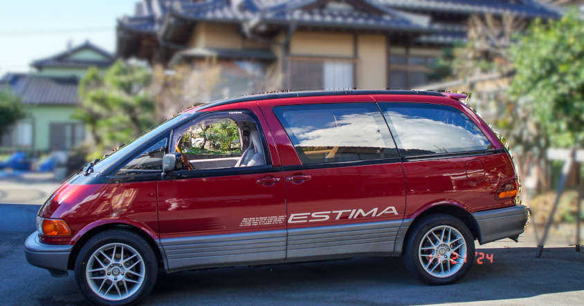 2024年のトヨタ・エスティマ