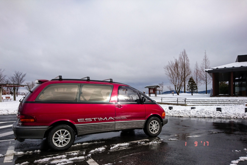 トヨタ・エスティマと姨捨SA