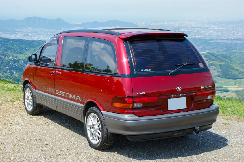 トヨタ・エスティマのリヤ