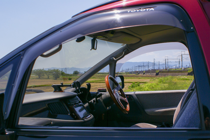 トヨタ・エスティマのフロントシート