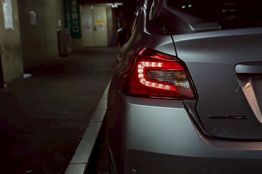 スバル・WRX STI TypeSのテールランプ
