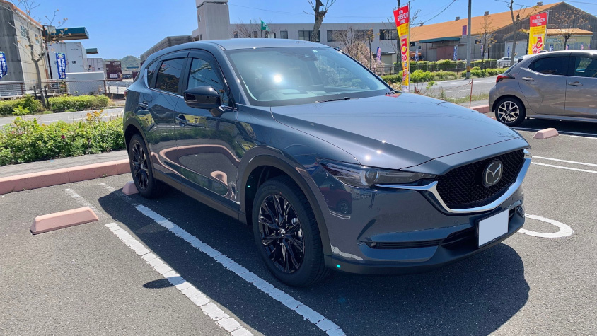 ブラックトーンエディションのマツダ・CX-5