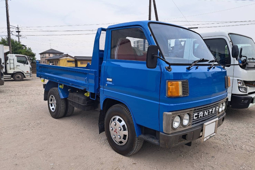 現在の愛車の三菱ふそう・キャンター