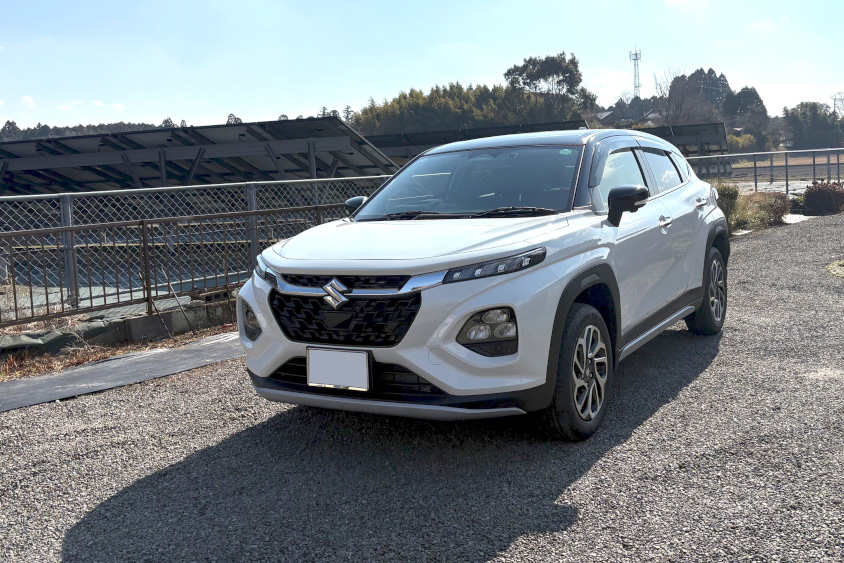 スズキ・フロンクスと青空