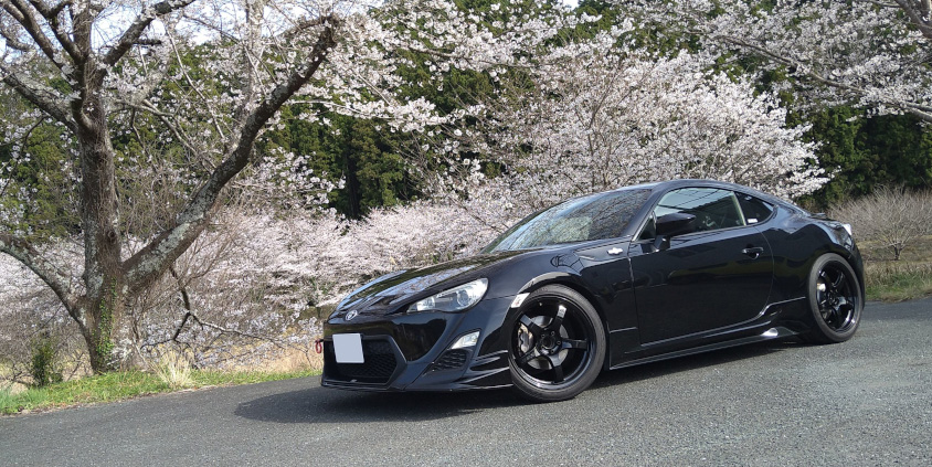 トヨタ・86と桜