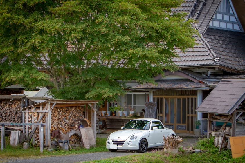 ダイハツ・コペンと古民家カフェ