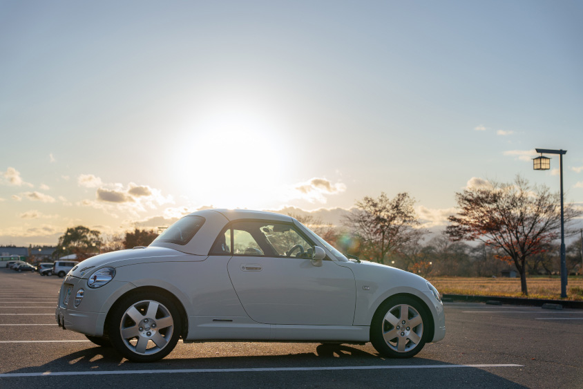 ダイハツ・コペンの右サイド