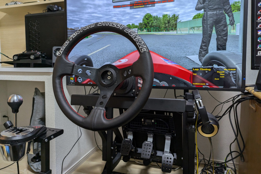 グランツーリスモ用のゲームの筐体