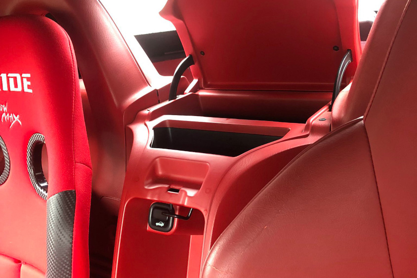 ホンダ・S2000のリヤコンソールの小物入れ