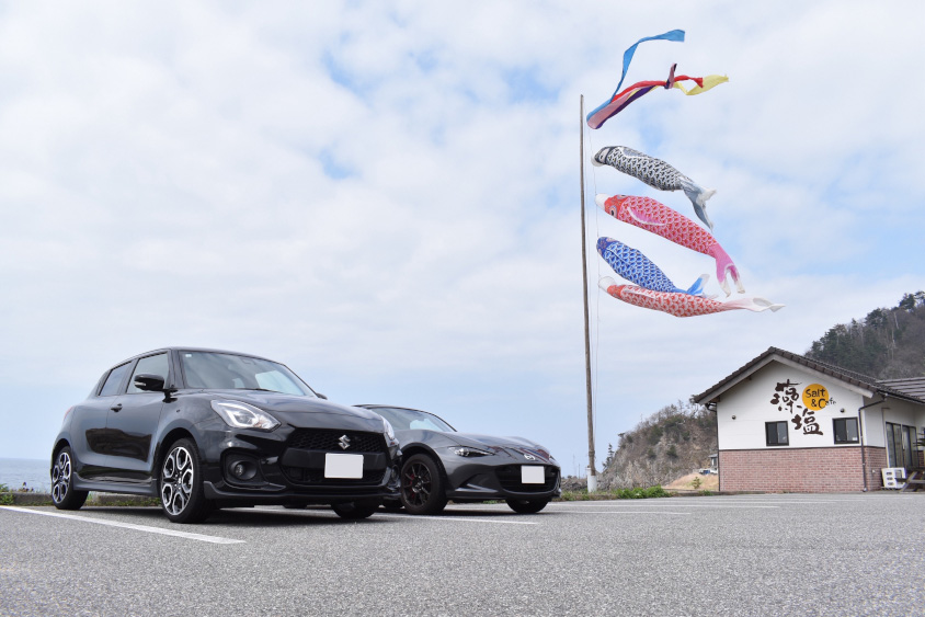 スズキ・スイフトスポーツと鯉のぼり
