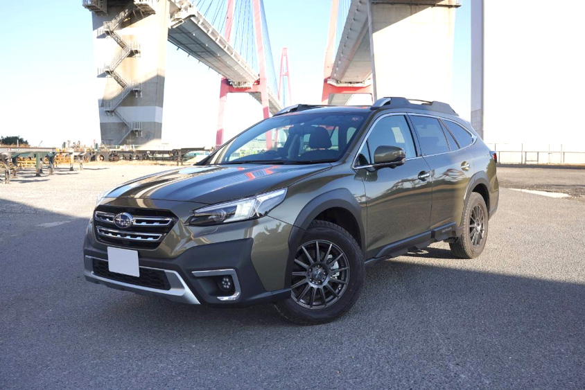 スバル・レガシィ アウトバックと橋