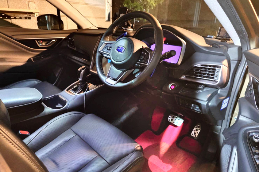 スバル・レガシィ アウトバックの運転席