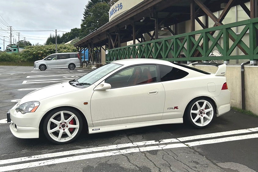 ホンダ・インテグラタイプR（DC5）の左サイド