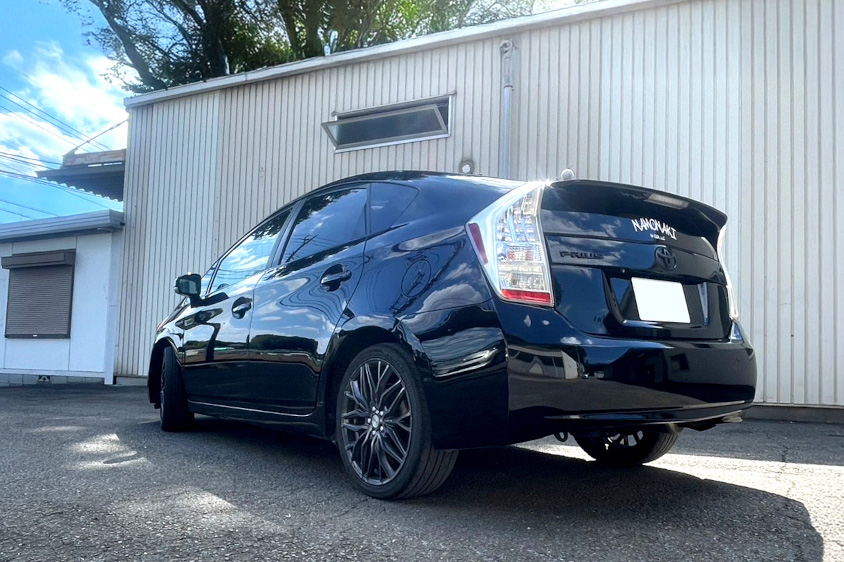 トヨタ・プリウス（30系）の左リヤ