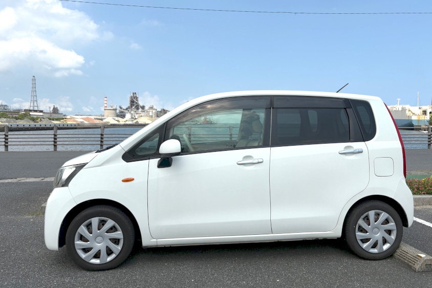 ダイハツ・ムーヴの左サイド