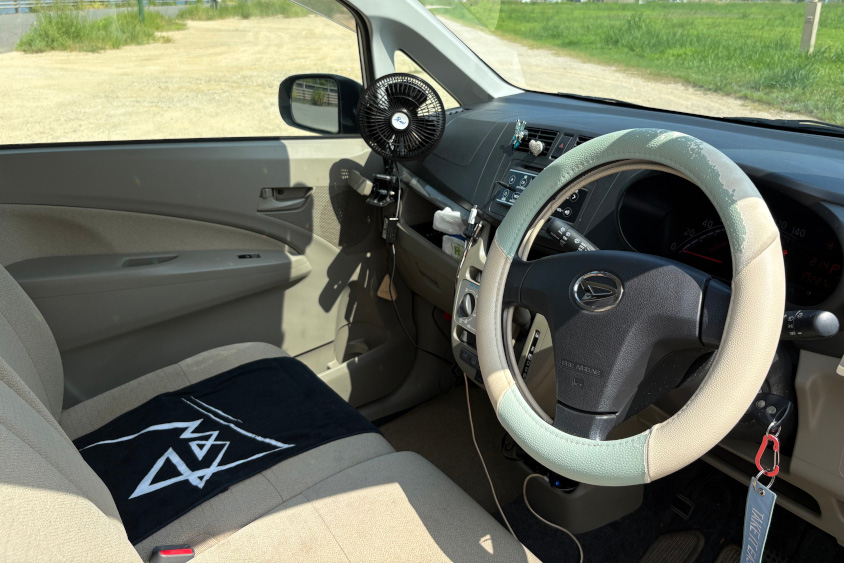 ダイハツ・ムーヴの運転席